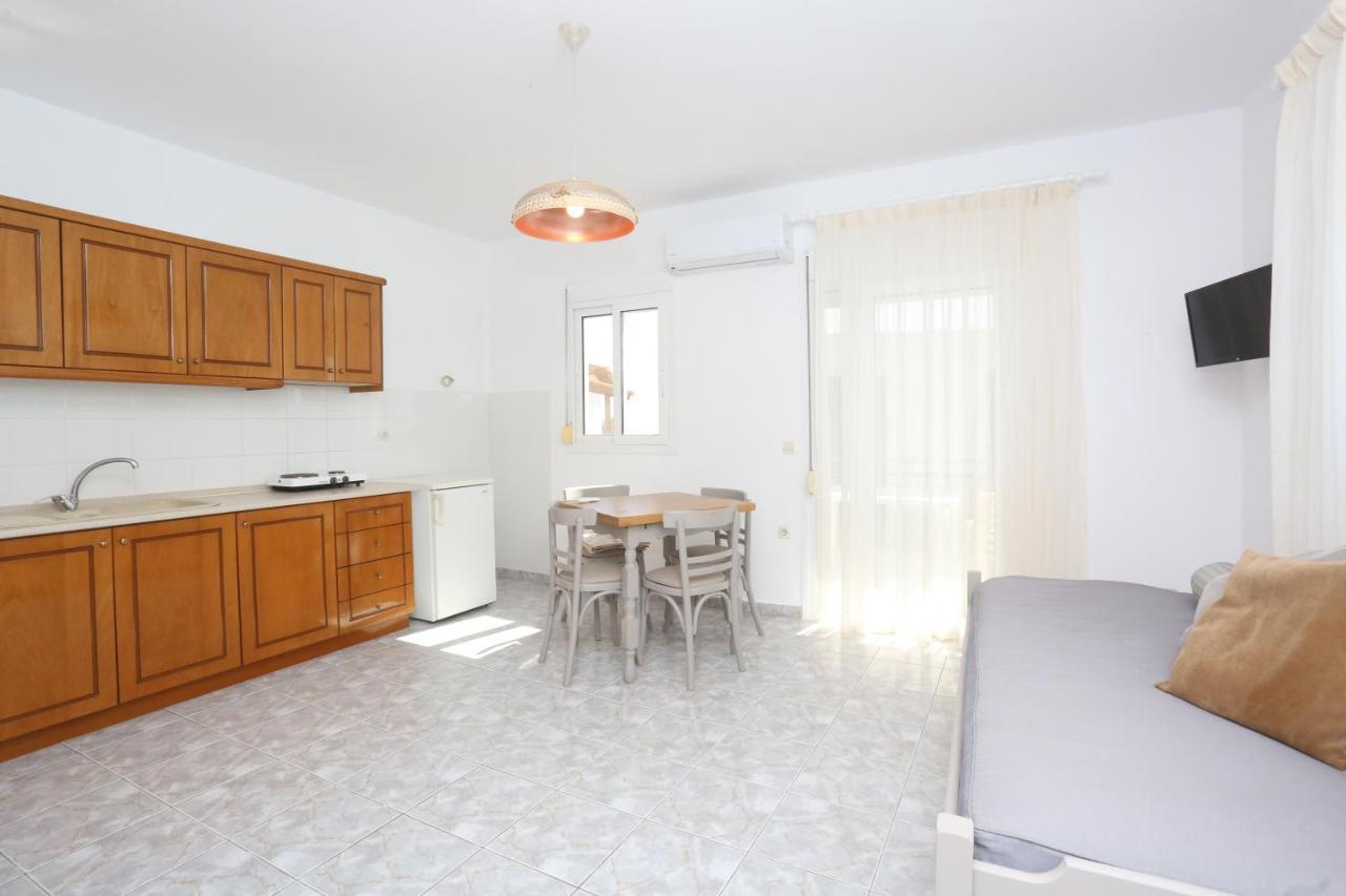 Maison Ciel Agia Paraskevi  Extérieur photo